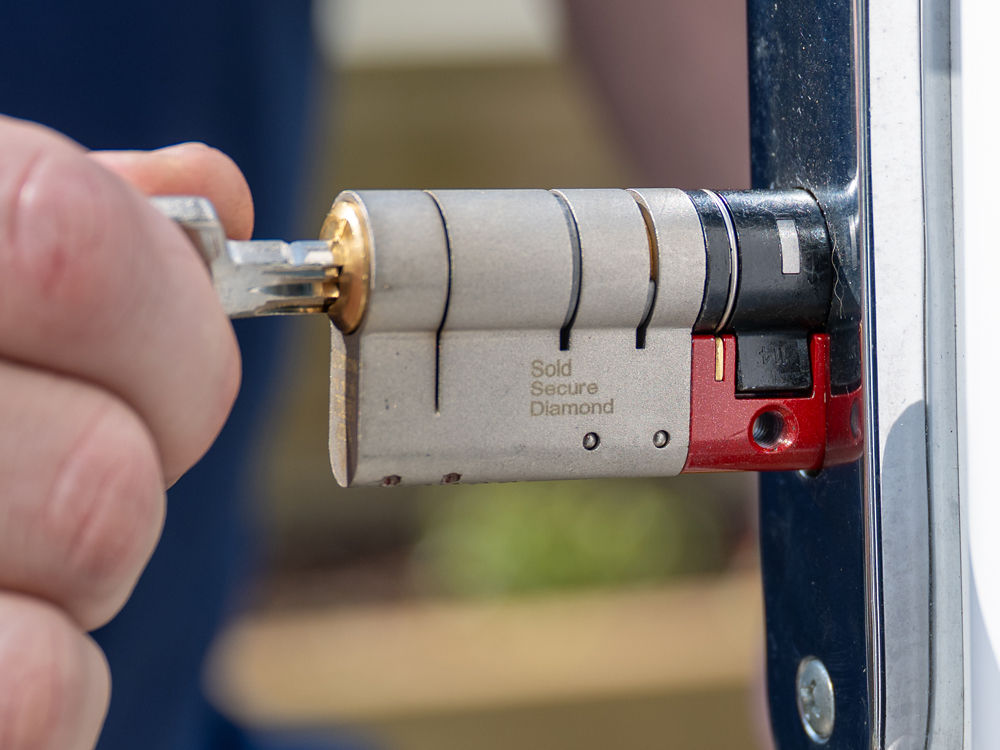 Upgrading to a Sold Secure Diamond anti-snap cylinder